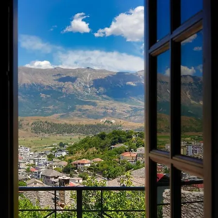 Hotel Vila 112 Gjirokastër