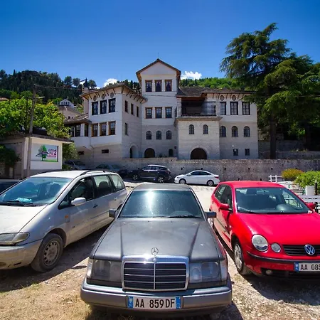 Hotel Vila 112 Gjirokastër